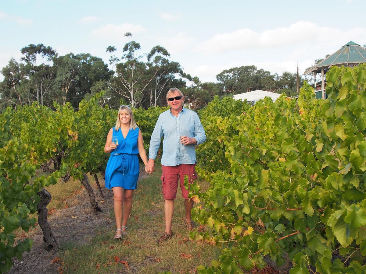 Bed & Breakfast At Tiffany'S Mclaren Vale Exterior foto