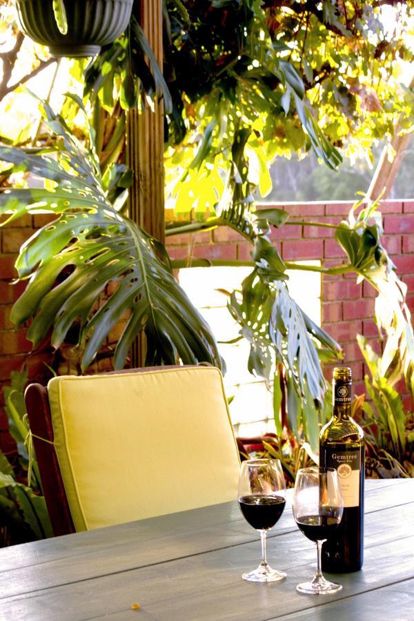 Bed & Breakfast At Tiffany'S Mclaren Vale Exterior foto